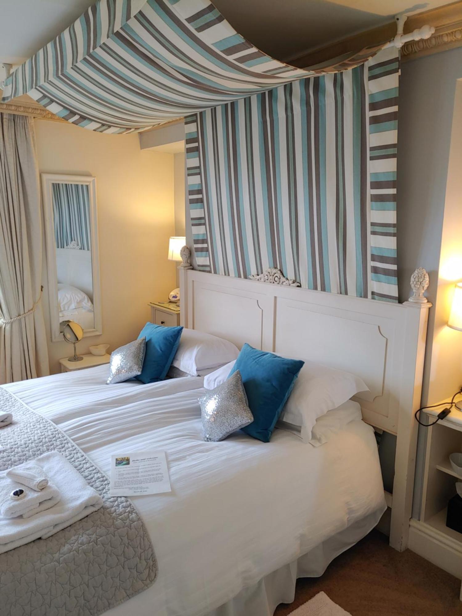The Bath House Boutique B&B - IN-ROOM Breakfast - FREE parking Extérieur photo