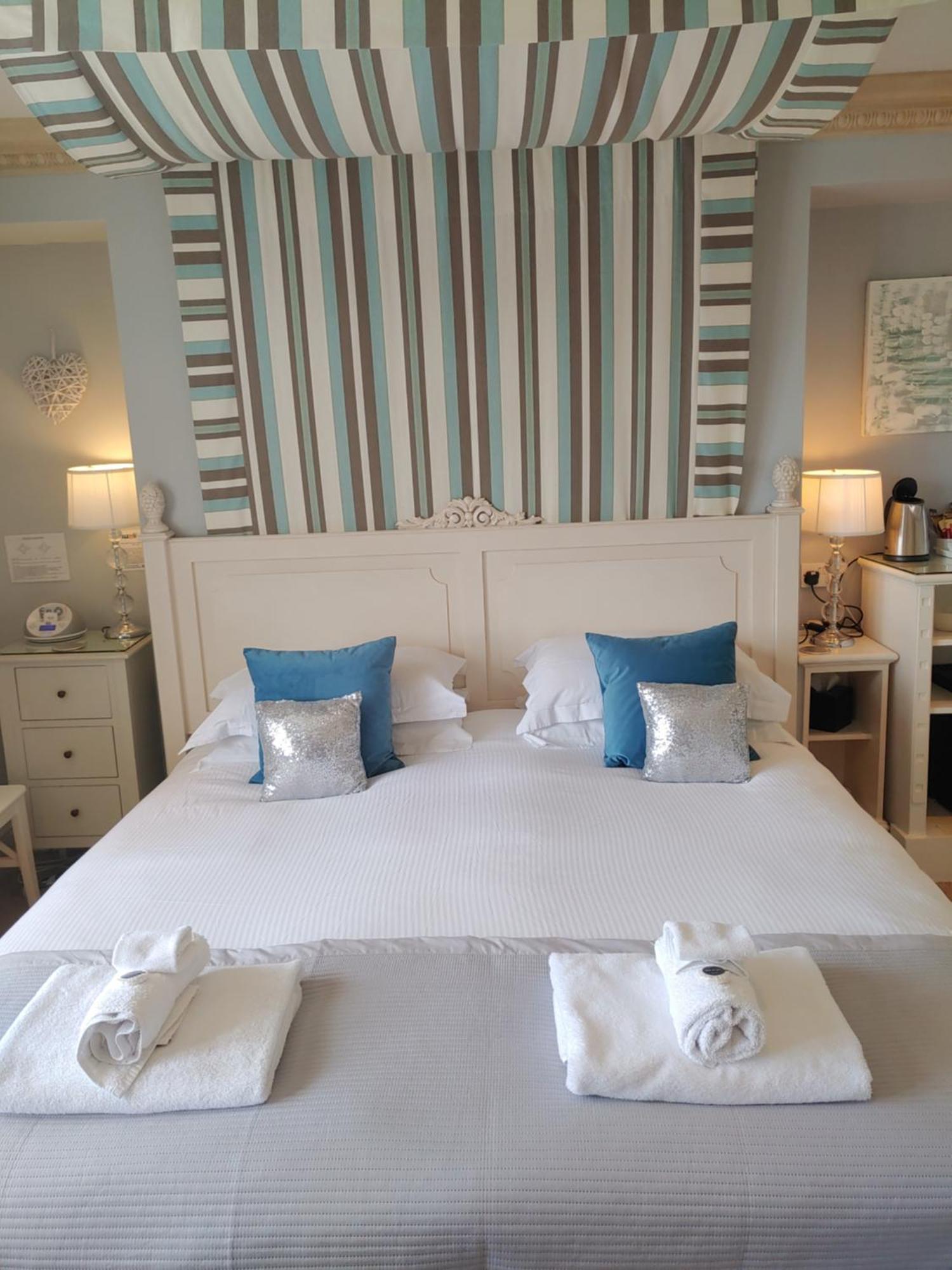 The Bath House Boutique B&B - IN-ROOM Breakfast - FREE parking Extérieur photo